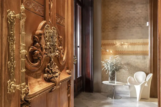 El Palauet Royal Suites - photo 2