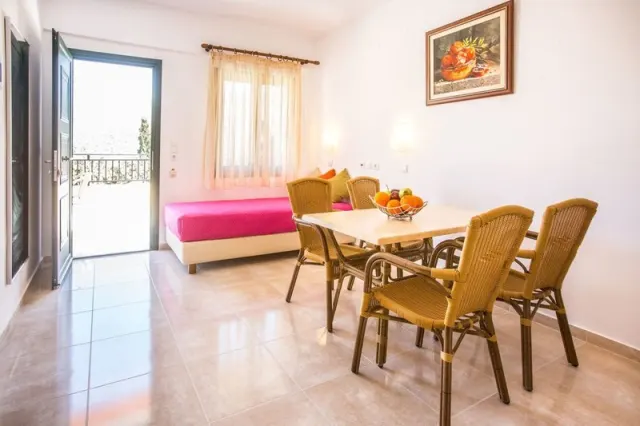 Mariamare Apartments - photo 3