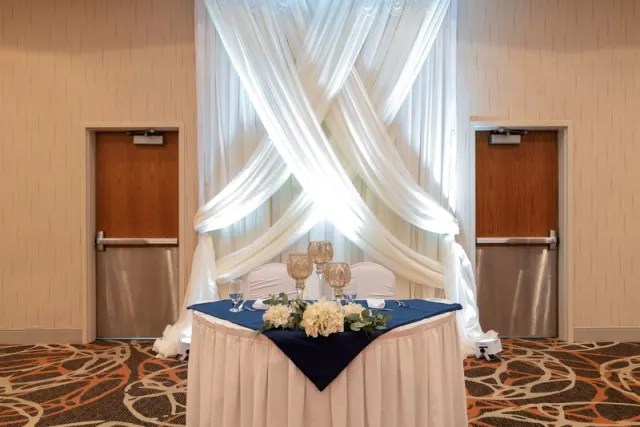DoubleTree by Hilton Hotel Norfolk Airport - photo 4