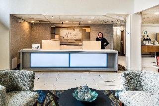 Holiday Inn Express & Suites Charlotte Arpt-Belmont - photo 2