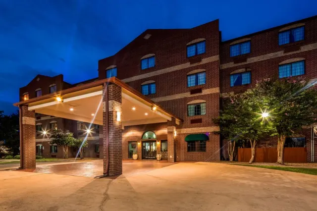 Best Western Plus The Woodlands, The Woodlands