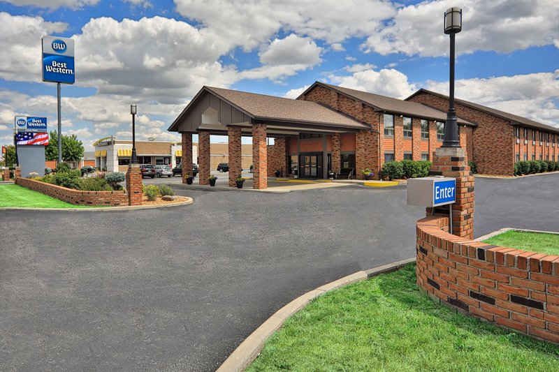 Best Western Falcon Plaza - photo 1