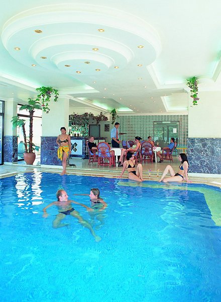 Kandelor Hotel - photo 4