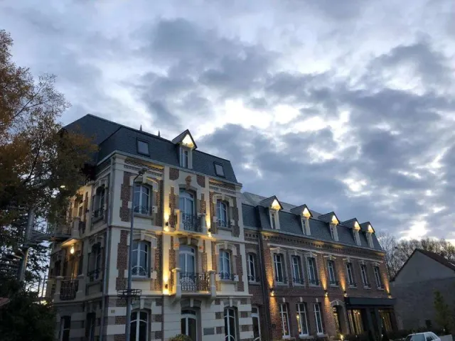 Mayrena Hotel, Normandy