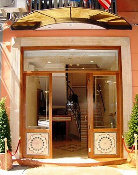 Hotel Bella Napoli - photo 1