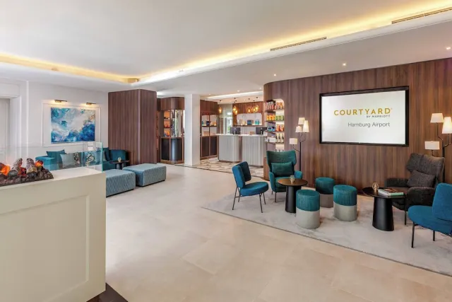 Courtyard Hamburg Airport Hotel - photo 2
