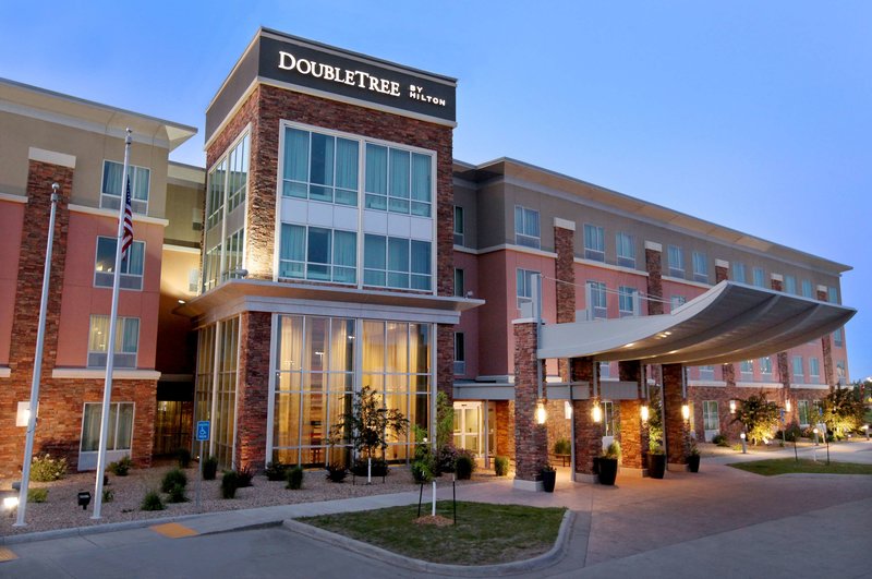 DoubleTree by Hilton West Fargo - foto 1