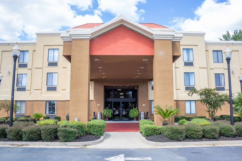 Best Western Plus Richmond Hill Inn - photo 1