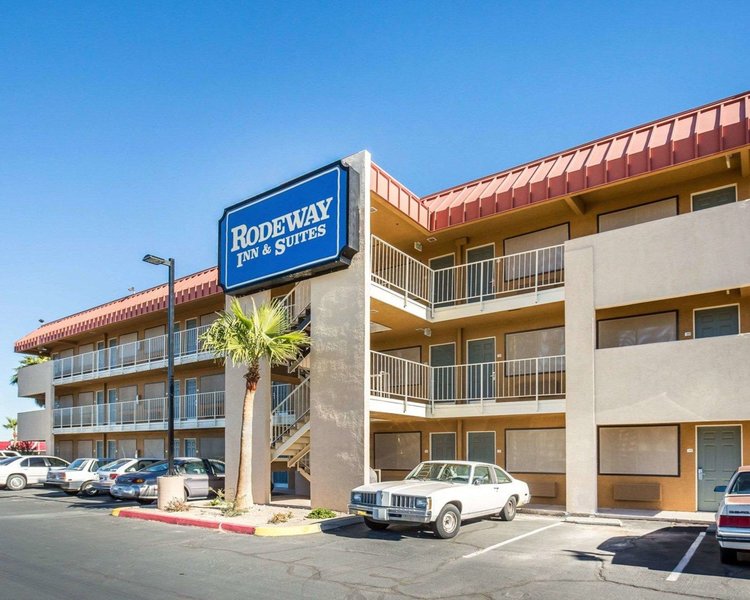 Rodeway Inn & Suites  - photo 1