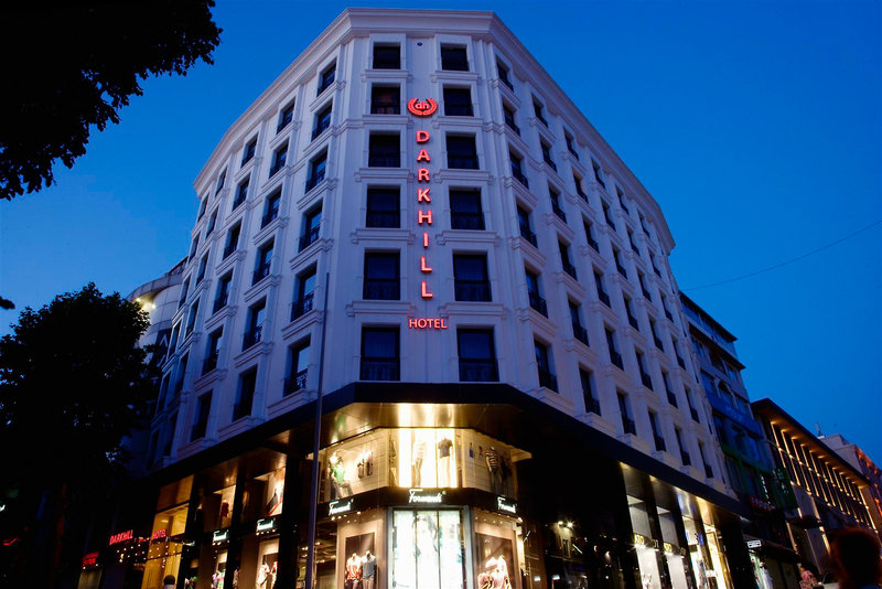 The Darkhill Hotel - photo 1