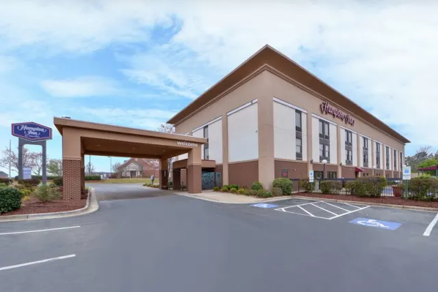 Hampton Inn RaleighClayton I 40 - photo 2