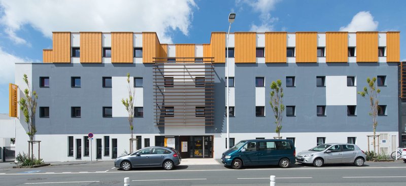 B&B HOTEL La Rochelle Centre Les Minimes - photo 1