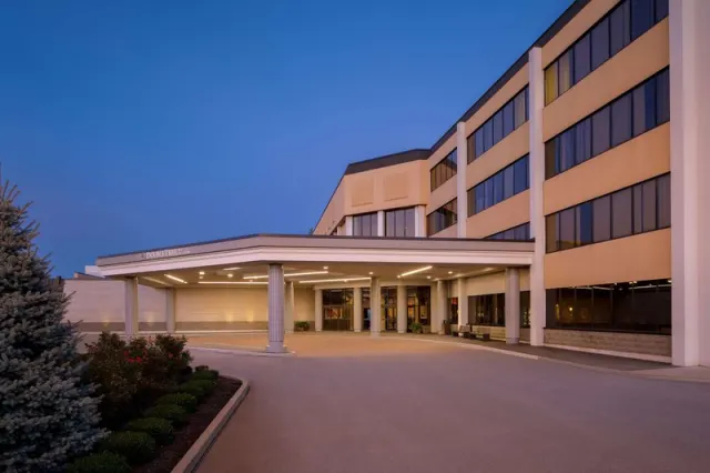 DoubleTree by Hilton Hotel Pittsburgh  Cranberry - foto 3