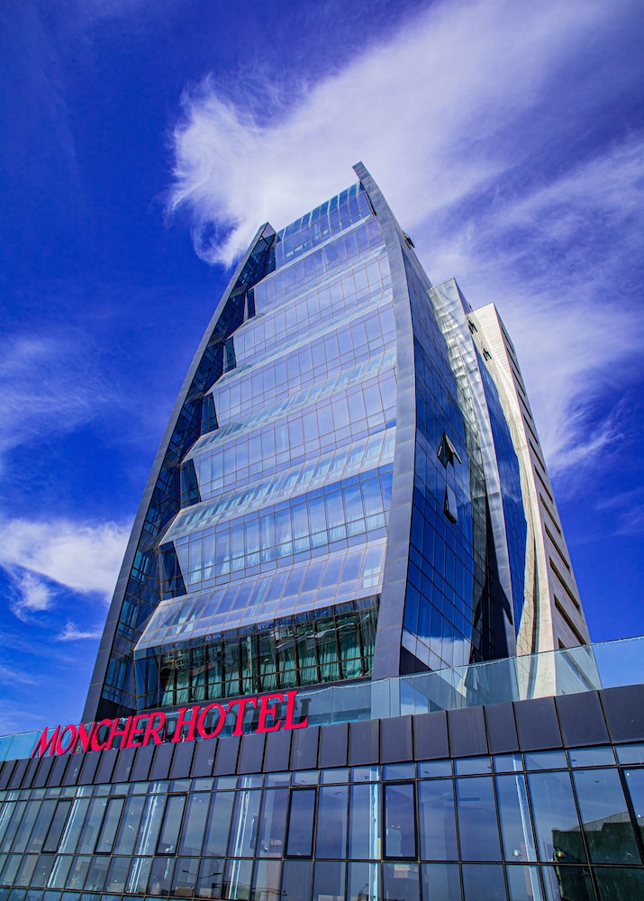 Moncher Hotel - foto 1