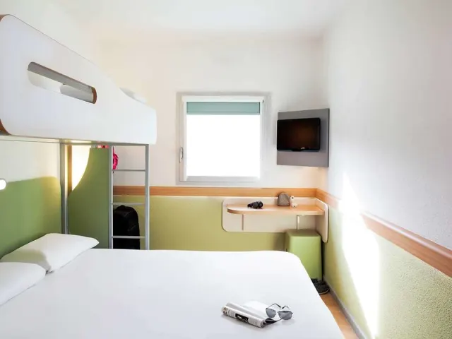 ibis budget Beaconsfield - photo 3