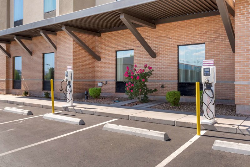 Comfort Suites - fotoğraf 1
