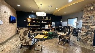 Holiday Inn Express & Suites Perry-National Fairground Area - photo 2