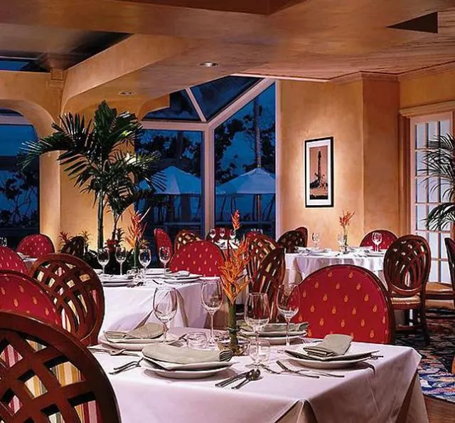 Jupiter Beach Resort & Spa - photo 4