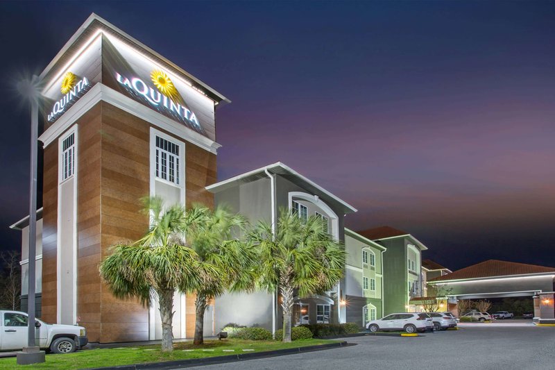 Holiday Inn Express & Suites Mobile - University Area - foto 1