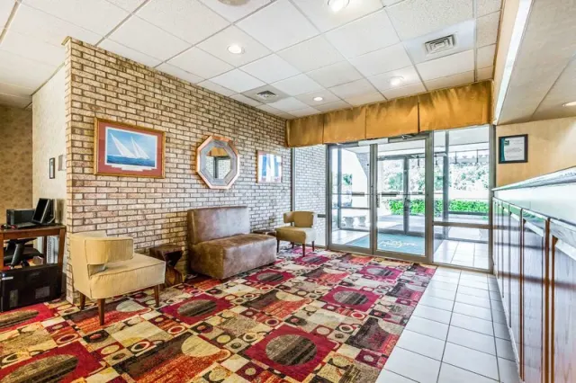 Baymont by Wyndham Easton - photo 4