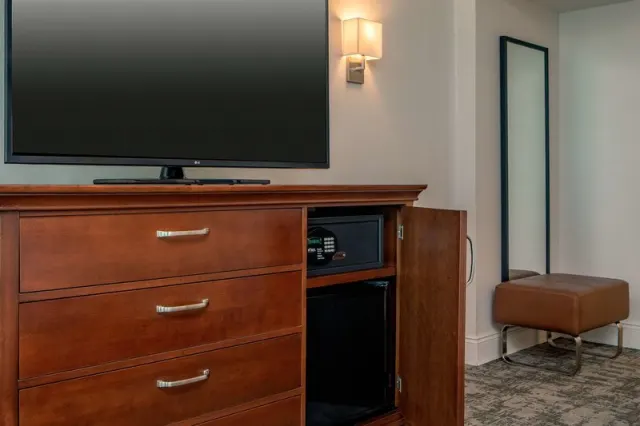 Hilton Greenville  - photo 3