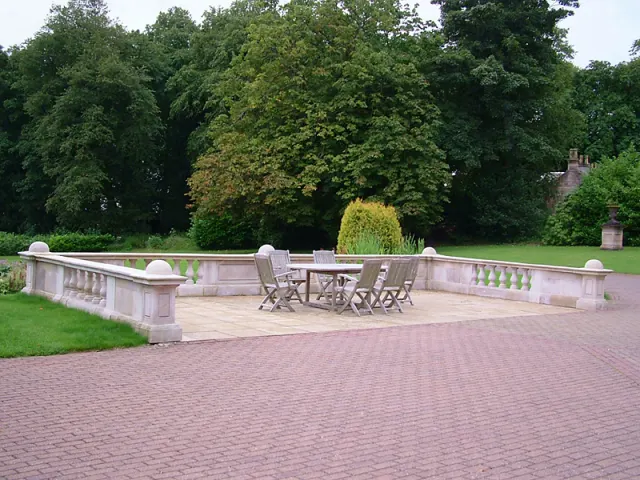 Moorpark House - photo 4