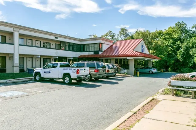 Americas Best Value Inn Edgewood - photo 3