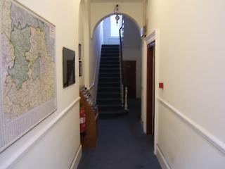Dolphin Inn - photo 2