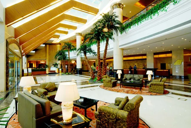 Ramada Plaza by Wyndham Shanghai Pudong Airport - photo 2