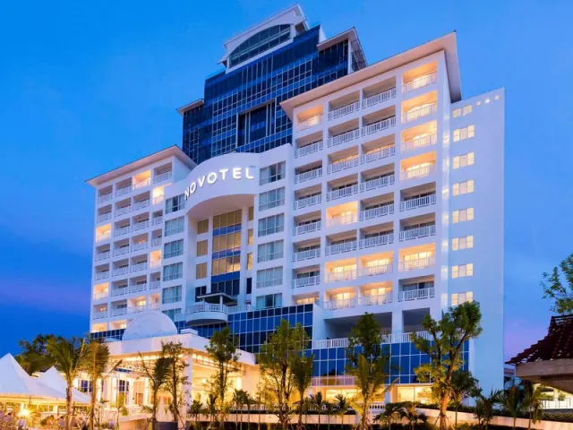 Novotel Phuket City Phokeethra - photo 2