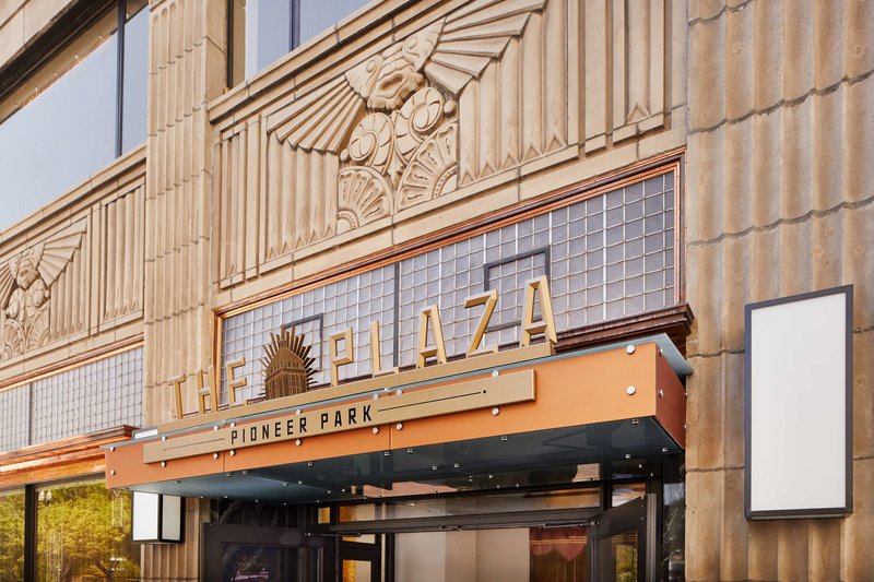 Plaza Hotel Pioneer Park - photo 1