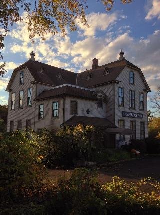 Chambery Inn - photo 2