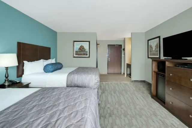 Baymont by Wyndham Minot - photo 4