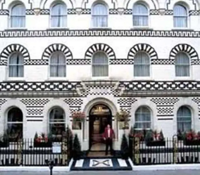 Langham Court Hotel - photo 3