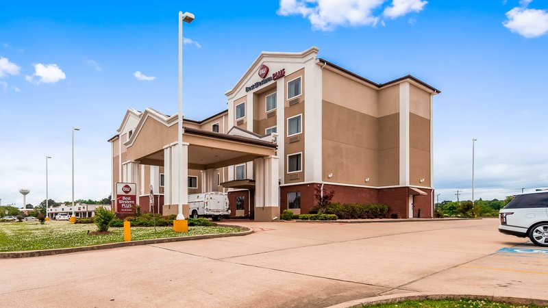 Best Western Plus Flowood Inn & Suites - photo 1