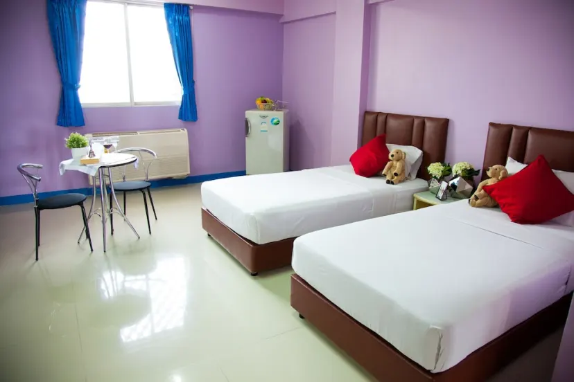 Happyland Mansion - photo 1
