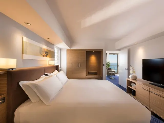Sofitel Gold Coast Broadbeach - photo 4