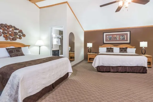 Super 8 by Wyndham DeadwoodBlack Hills Area - photo 4