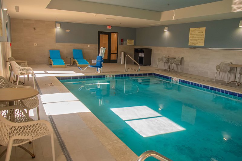 Hampton Inn Wabash - photo 1
