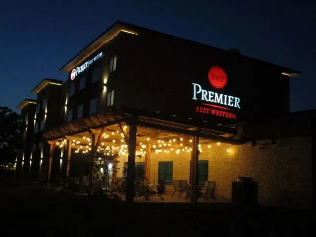 Best Western Premier Ankeny Hotel - photo 4