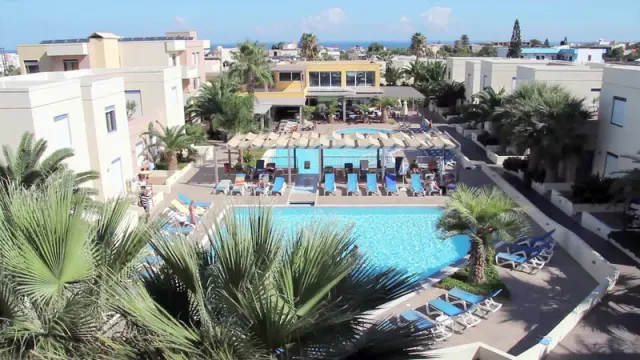 Meropi Hotel & Apartments - photo 2