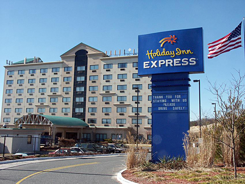 Holiday Inn Express HauppaugeLong Island - photo 1