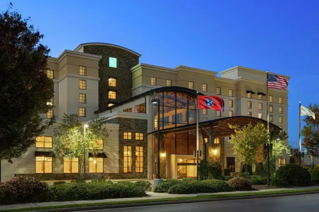 Embassy Suites Chattanooga - photo 3