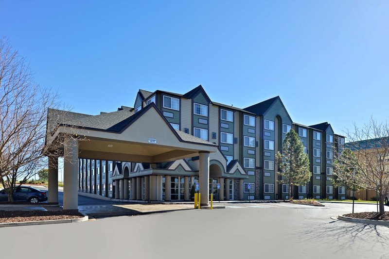 Best Western Plus Peak Vista Inn  Suites - photo 1