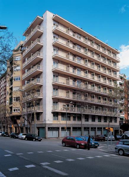 NH Barcelona Les Corts - photo 1