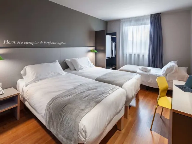 ibis Styles Pamplona Noain - foto 2
