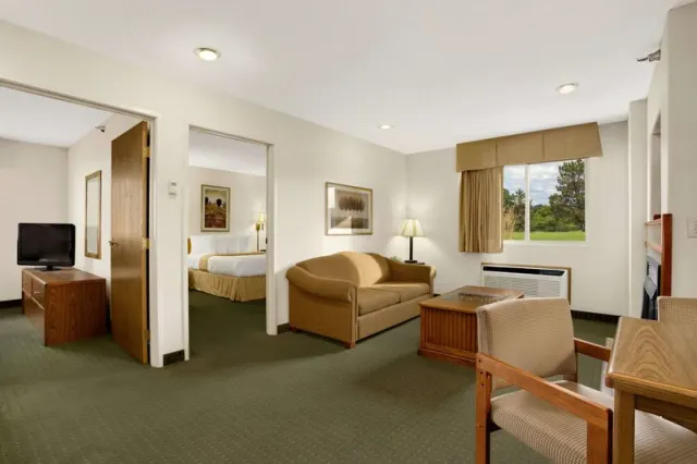 Days Inn by Wyndham Rapid City - photo 3