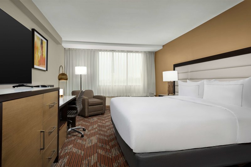 DoubleTree by Hilton Greensboro Airport - photo 1