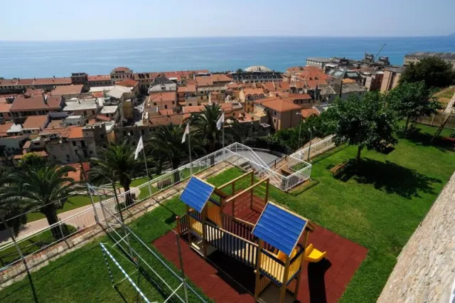 Sant' Anna, Liguria