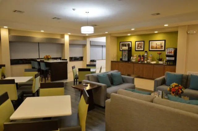 Best Western Franklin Town Center Hotel & Suites - photo 4